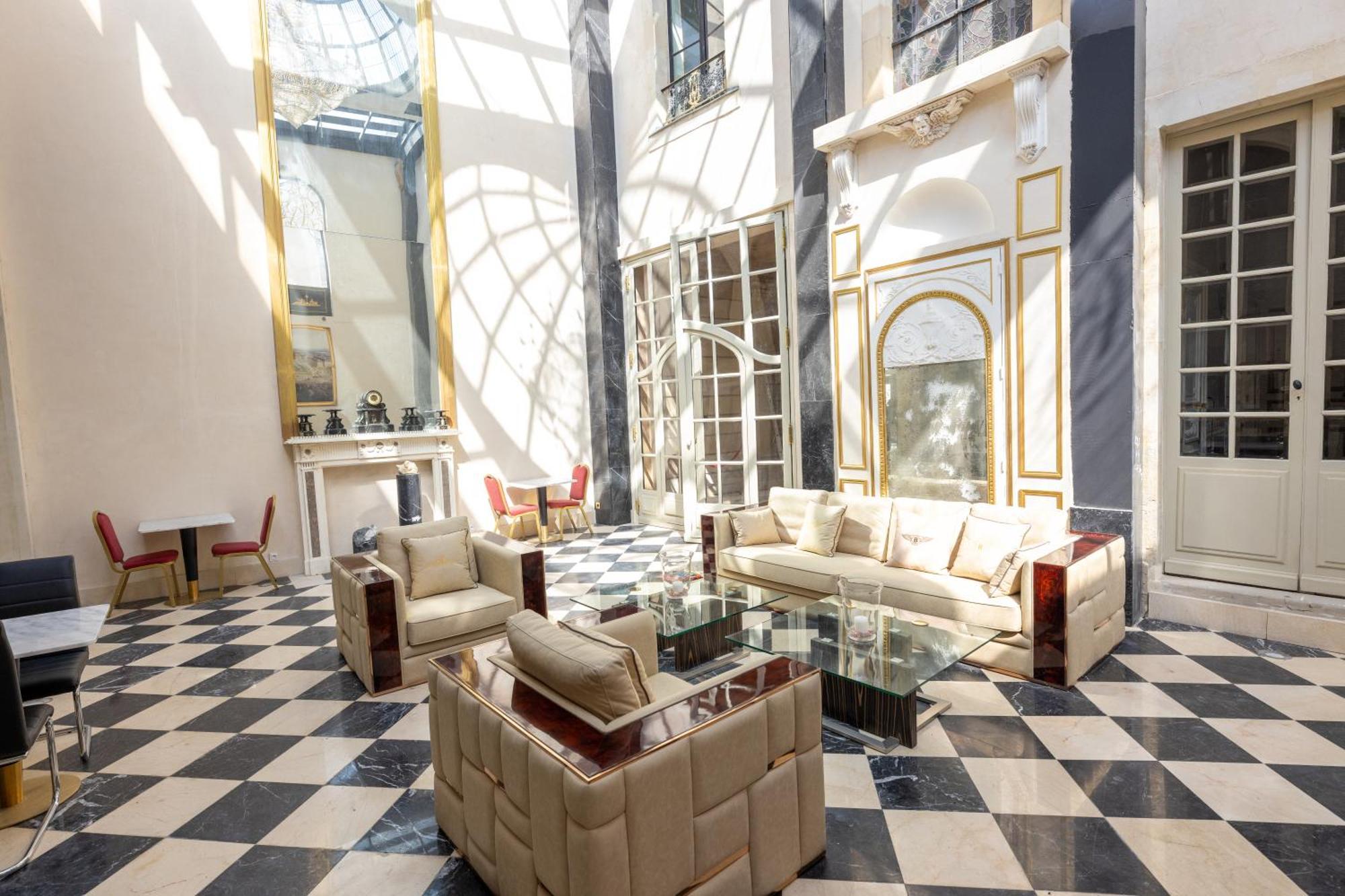 Palazzo Di Acqua Hotel Le Mans Exterior photo
